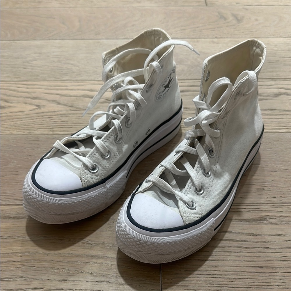 White High-Top Sneakers Converse Plaforms